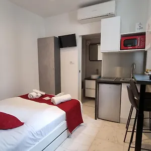 Appartement 4 Dans Le Meme Immeuble