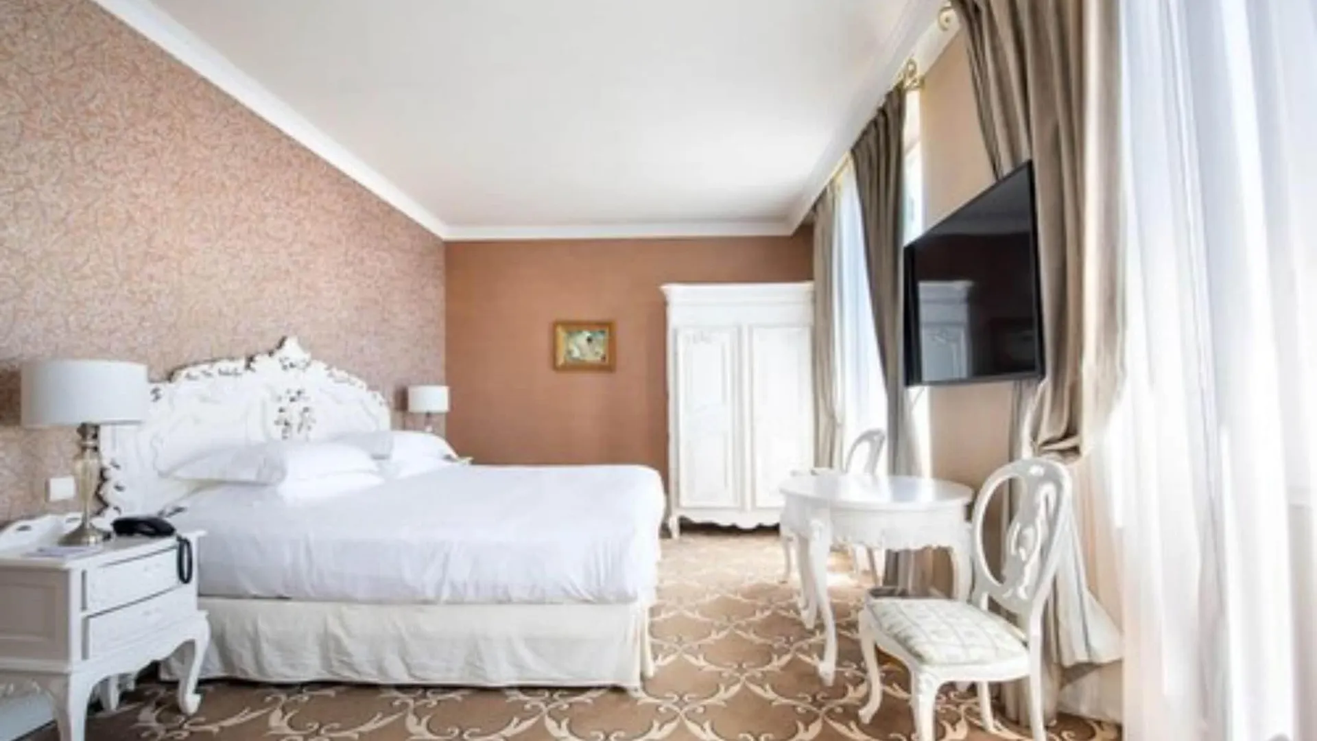 קאן Hotel Chateau De La Tour